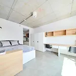 Domeq Free Parking, Gym, Co-working And Terrace * Komarov