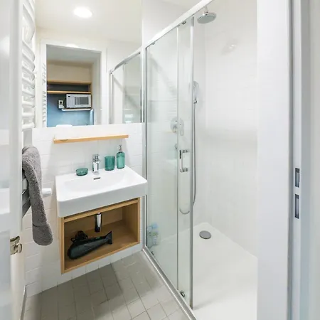 Domeq Free Parking, Gym, Co-working And Terrace Apartamento Komarov