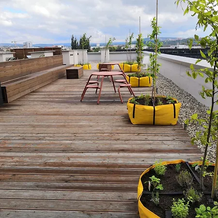 Domeq Free Parking, Gym, Co-working And Terrace Komarov